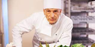 Trouvez votre prochain emploi sur cookorico.com, spécialiste en avec pas moins de 4300 restaurants à lyon et ses environs, les cuisiniers ont largement de quoi s'exprimer ! Adaptel Lyon Offres D Emploi Hotellerie Restauration En Interim A Lyon