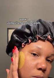 shena 🦋 (@styleheelseverything)