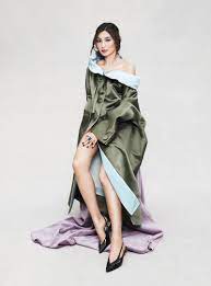How Gemma Chan Really Feels About Being Told She Shouldn T Play A White Woman Gemma Chan Fashion Style