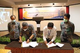 Lowongan kerja rumah sakit umum daerah rsud dr darsono. Kontrak Diteken Pembangunan Rumah Sakit Pendidikan Uin Alauddin Segera Dilanjutkan Uin Alauddin Makassar