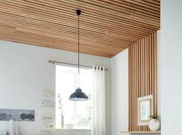Comment Realiser Un Plafond En Tasseaux Leroy Merlin Tasseau Bois Bardage Bois Interieur Plafond