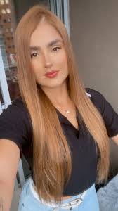 Cuando los ojos se miran los corazones hablan ❤️‍🔥 • #medellin  #colombia🇨🇴