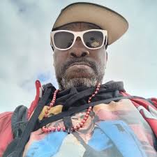 PASADENA HILLS IS STILL ONE OF NORTH COUNTY'S GEMS While some people keep  saying St. Louis is