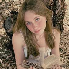 Chloe Noel Lyrics, Songs, and Albums