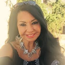 Darius Nouri's Instagram, Twitter & Facebook