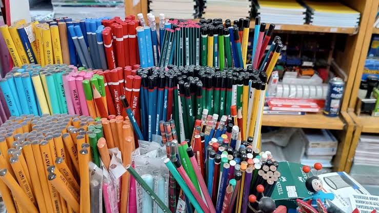 Kırtasiye malzemelerinin fiyatları bir yılda yüzde 400 arttı - Başkent -  Ankara'nın Gazetesi