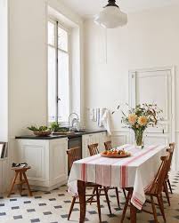 Gorgeous Creamy White Kitchen A B Kasha Paris Abkasha On Instagram Chic And Parisian Kitchen Of Timeless Kitchen Parisian Apartment Decor Parisian Kitchen