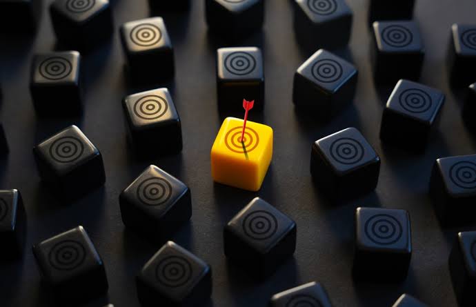 Intent Data vs. Sinais de Compra: A Evolução da Inteligência Comercial B2B