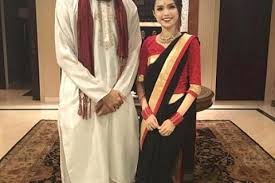 Beliau ialah kakak kepada penyanyi didi astillah. Bad Boy To Wed Latest Singapore News The New Paper