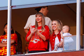 Taylor Swift's Effect on Kansas City Chiefs Takes Off Online - Newsweek