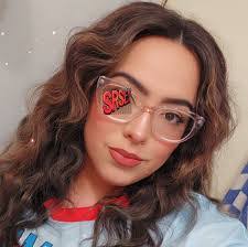 Kirsten Raines's Instagram, Twitter & Facebook