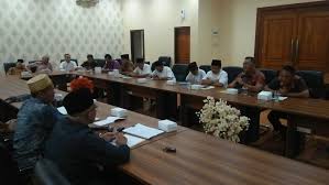 Sebenarnya membuat surat lamaran kerja tidak sesulit yang dibayangkan, hanya saja ada beberapa hal yang harus. Komisi A Bahas Lkpj Pelaksanaan Apbd 2018 Bersama Mitra Kerja Dprd Kabupaten Tulungagung