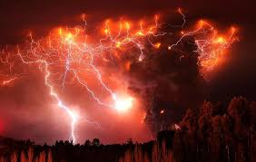 Pin By Frida Olsson On The Beauty Of Nature Volcano Lightning Lightning Storm Volcano