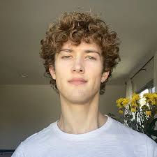 Samuel Peoples's Instagram, Twitter & Facebook