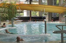 Maybe you would like to learn more about one of these? Leineblitz Innerstebad Sarstedt Rutsche Wieder In Betrieb