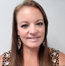 Candice Brewer's Instagram, Twitter & Facebook