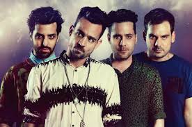 La canción 'hola mundo' de tan biónica ,incluida en su disco 'hola mundo' en el año 2015.este track 01 del álbum hola mundo es una de las mejores canciones pop rock ,junto a temas como 700 toneladas. Exclusivo Tan Bionica Presenta Nuevo Album Billboard