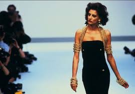 Aujourd'hui encore, leur tournée sur le thème des années 1980 fait danser la france entière, toutes générations confondues, au point que 17 vedettes rodent en ce moment leur tout nouveau spectacle. Ines De La Fressange Icone Star Des Annees 80 Pour Karl Lagerfeld Elle