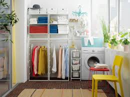 Een Betaalbare Wasruimte Met Jonaxel Kasten En Rekken Clothes Rail Ikea White Shelving Unit Shelving Unit