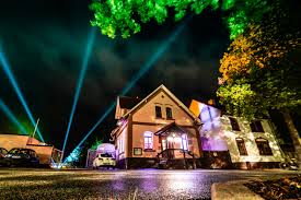 Sie finden hier eine beachtliche reihe an büchern, broschüren und magazinen. Sudstern E V Engagement Landau