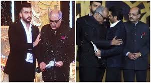 An Emotional Boney Kapoor Receives Sridevi S Iifa Award Entertainment News The Indian Express Vinod khanna and sridevi awarded posthumously with dadasaheb phalke awards.