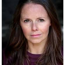 Lucinda Gill's Instagram, Twitter & Facebook