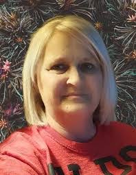 Kelly Dawn's Instagram, Twitter & Facebook