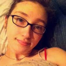 Autumn Snell's Instagram, Twitter & Facebook