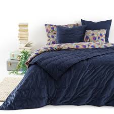 Couvre Lit Matelasse En Velours Brode Petipon Couvre Lit Relooking Chambre Et Parure De Lit