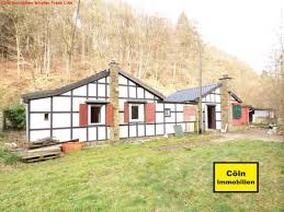 Mit diesem zeitplan organisierst du die richtige reihenfolge der gewerke und koordinierst alle beteiligten handwerker, helfer und firmen. Haus Zum Verkauf 51789 Lindlar Mapio Net