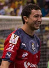 Carlos roberto izquierdoz (born 3 november 1988) is an argentine football defender. Agustin Marchesin Wikipedia