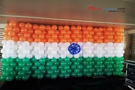 50 Independence Day Decoration Ideas In Office Schools Mumbai Independence Day Decoration Independence Day Balloon Decorations