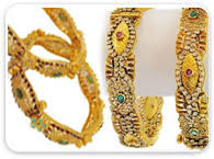 Bangles are one of the oldest forms of indian jewellery and were initially made of shells, stones. 22k Gold Bangles Antique Bangles Indian Gold Bangles Kadas Precious Stone Bangles Set Of 6 Bangles Stone Bangles 22k Gold Bangles Bangles Kadas With 22kt Gold Indian Gold Bangles Precious Stones