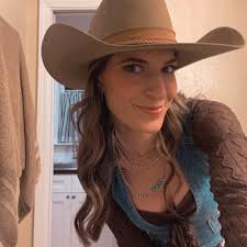 Sarah Corder (@SCorder17)