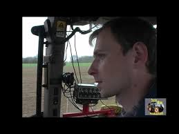 CASE IH MAXXUM MXM120 AND LELY ROTERRA