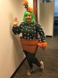 Lustiges Accessoire Fur Das Kakteen Kostum Mit Blumentopf Aus Plastik Kostume Selber Machen Halloween Kostume Selbstgemacht Karneval Bilder