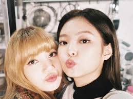 If one of them is yours and you want credit let me know). Blackpink Members Jennie And Lisa S 5 Best Moments That Give Us Friendship Goals Pinkvilla