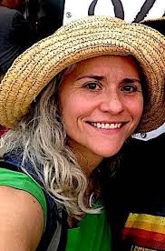 Sara Hardin: Stained glass for your garden