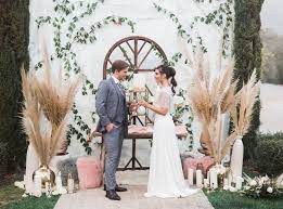 Decoracion de bodas original y personalizada. 25 Formas Originales De Incorporar Pampas Grass En Tu Boda Frida Enamorada