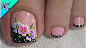Los hay fáciles y un poco más artísticos pero todos estos diseños de uñas de pies son lindos. Diseno De Unas Para Pies Flor Sencilla Flowers Nail Art Nlc