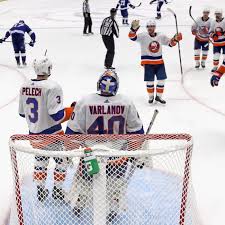 The complete analysis of new york islanders vs tampa bay lightning with actual predictions and previews. Tampa Bay Lightning Seek Patience After New York Islanders Disciplined Game 1 Win Lighthouse Hockey