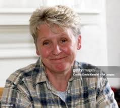 Helen Shipman's Instagram, Twitter & Facebook