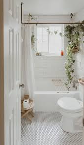 31 Cozy White Tile Bathroom Design Ideas Bathroom Design Inspiration White Bathroom Tiles Bathroom Tile Designs