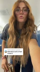 Rachel Cox's Instagram, Twitter & Facebook