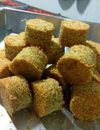 Commonly known in malaysia, as biskut kelapa cina, however i shall loosely translate it as coconut cookies, so it will not be too mouthful to pronounce :p. Loyang Acuan Acuan Biskut Kelapa Cina Facebook