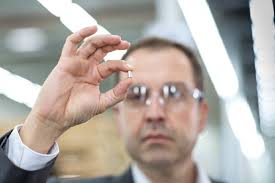 自動車メーカーが軽量車両の課題に対応できるよう支援