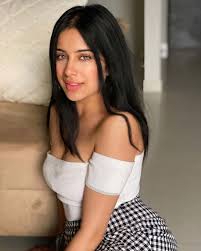 Bigg Boss Contestant Sara Gurpal S HOTTEST Clicks On The Gram 32330 | Hot  Sex Picture