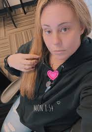 Nicole Ladson's Instagram, Twitter & Facebook