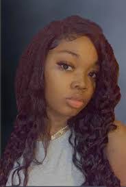 Maxine Sargent's Instagram, Twitter & Facebook