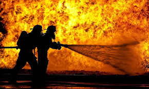 Πυροσβεστήρας m (pyrosvestíras, fire extinguisher). Proslhpseis Sthn Pyrosbestikh Bghke Prokhry3h Deite Edw Tis 8eseis Xristika Gr